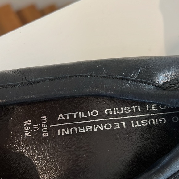 ATTILIO GIUSTI LEOMBRUNI (AGL) ~ black Italian leather buckle loafers - Picture 5 of 16